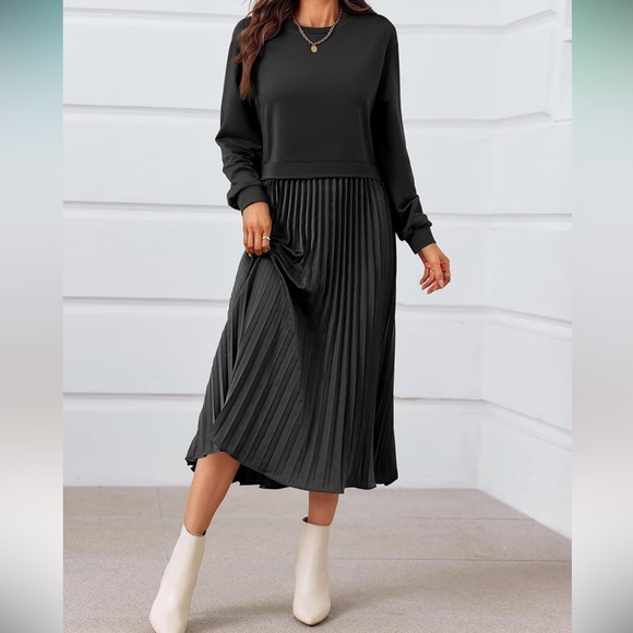 Dresses & Skirts - NWT black sweatshirt pleated dress